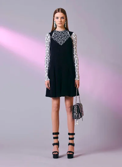 Look 15